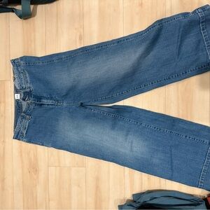 Gap Women’s wide leg Jeans